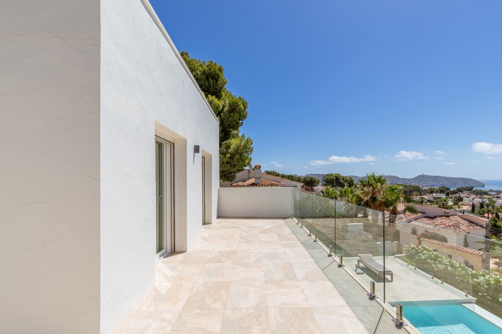3 bedroom Villa for sale in Moraira with pool garage - € 1,290,000 (Ref: 9906596)