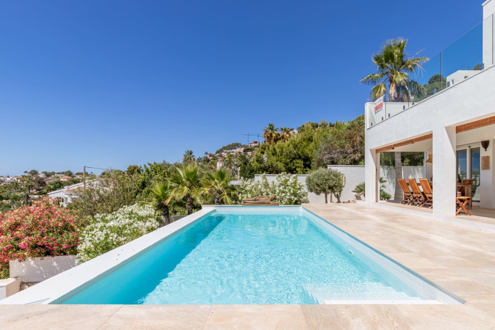 3 bedroom Villa for sale in Moraira with pool garage - € 1,290,000 (Ref: 9906596)