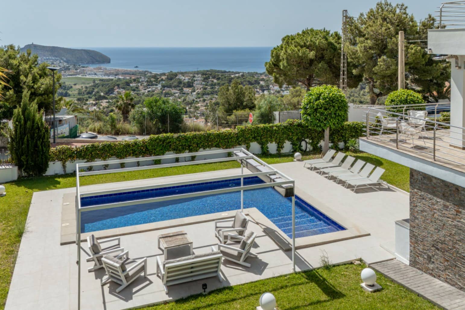 3 soverom Villa til salgs i Moraira med svømmebasseng garasje - € 925 000 (Ref: 9944365)