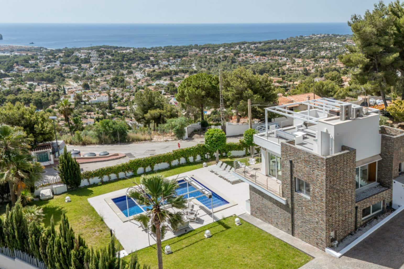 3 soverom Villa til salgs i Moraira med svømmebasseng garasje - € 925 000 (Ref: 9944365)