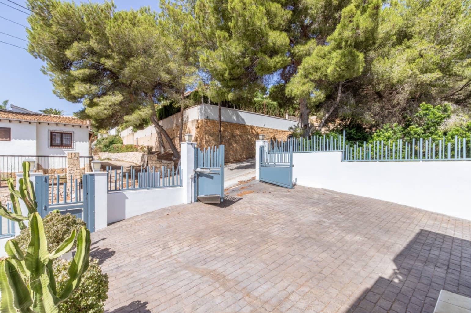 3 soverom Villa til salgs i Moraira med svømmebasseng garasje - € 925 000 (Ref: 9944365)