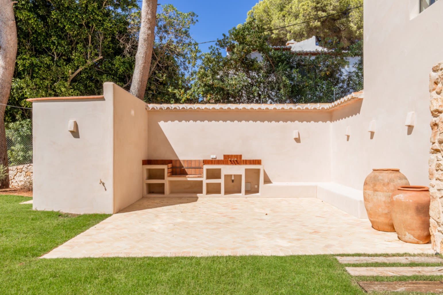 4 bedroom Villa for sale in Javea / Xabia with pool garage - € 2,300,000 (Ref: 9974420)