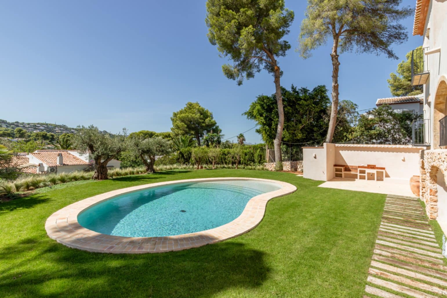 4 bedroom Villa for sale in Javea / Xabia with pool garage - € 2,300,000 (Ref: 9974420)