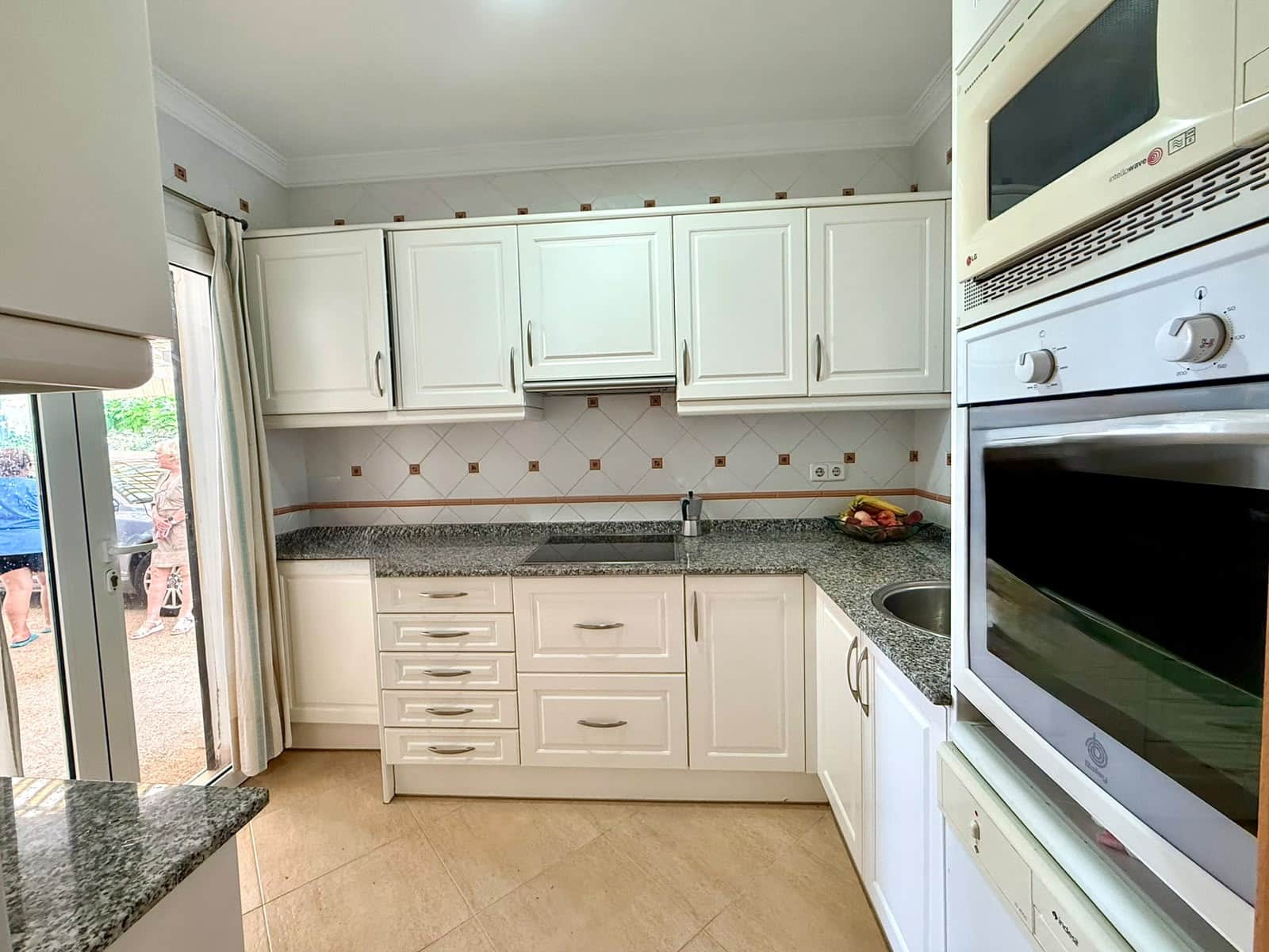 5 soverom Villa til salgs i Denia med svømmebasseng garasje - € 1 395 000 (Ref: 10004625)
