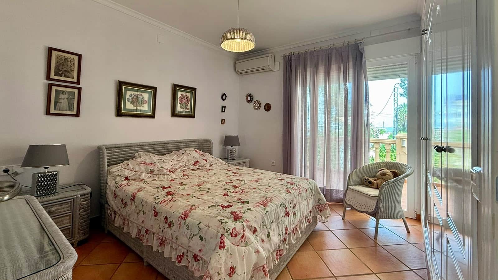 5 soverom Villa til salgs i Denia med svømmebasseng garasje - € 1 395 000 (Ref: 10004625)