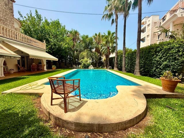 5 soverom Villa til salgs i Dénia med svømmebasseng garasje - € 1 395 000 (Ref: 10004625)