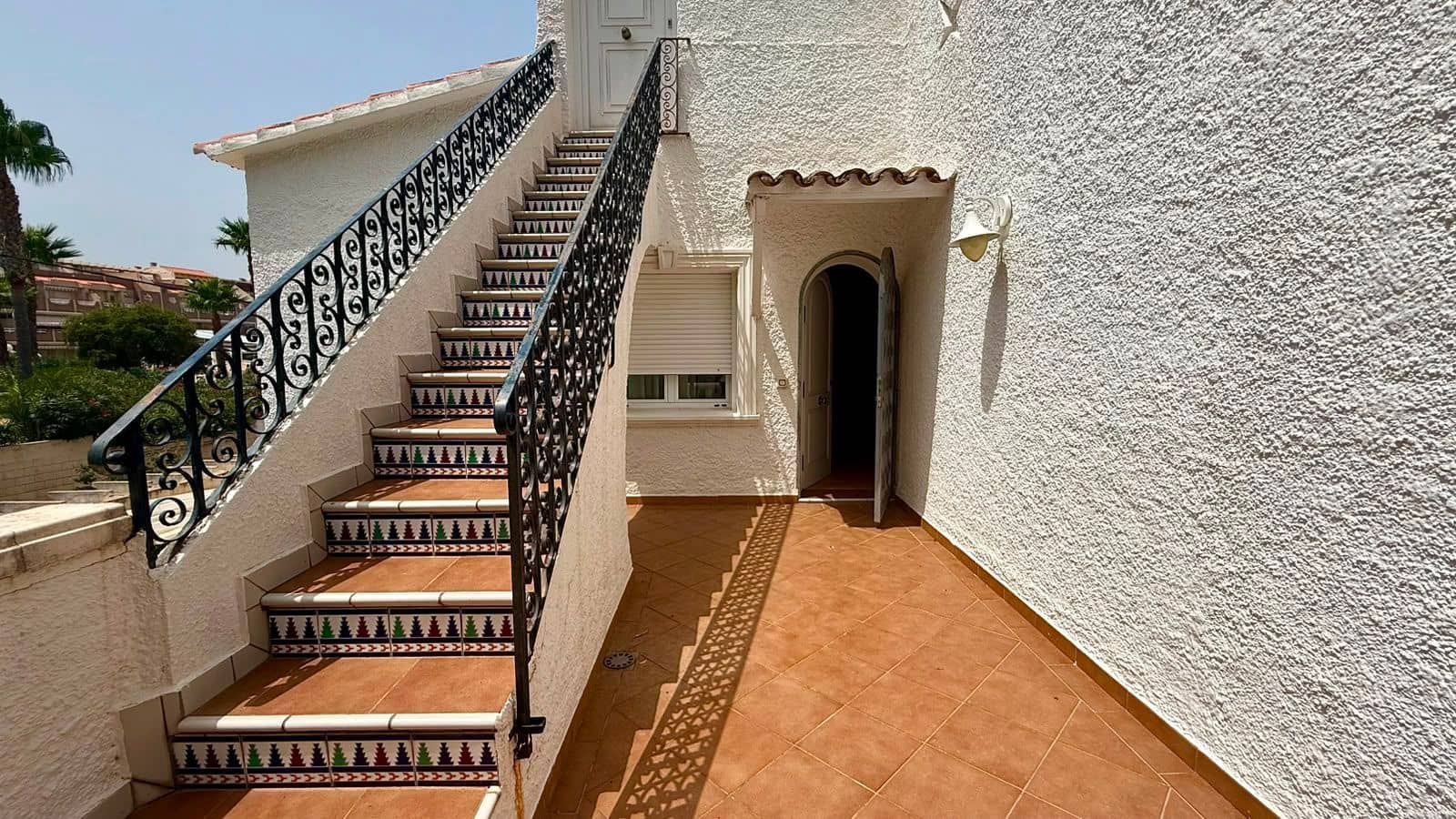 5 soverom Villa til salgs i Denia med svømmebasseng garasje - € 1 395 000 (Ref: 10004625)