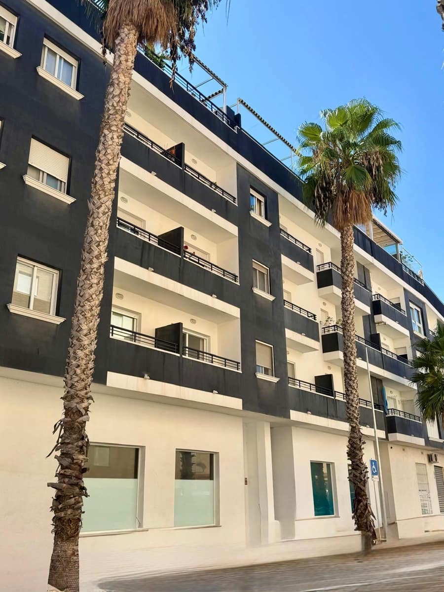 2 sovrum Lägenhet till salu i Denia med garage - 260 000 € (Ref: 10101060)