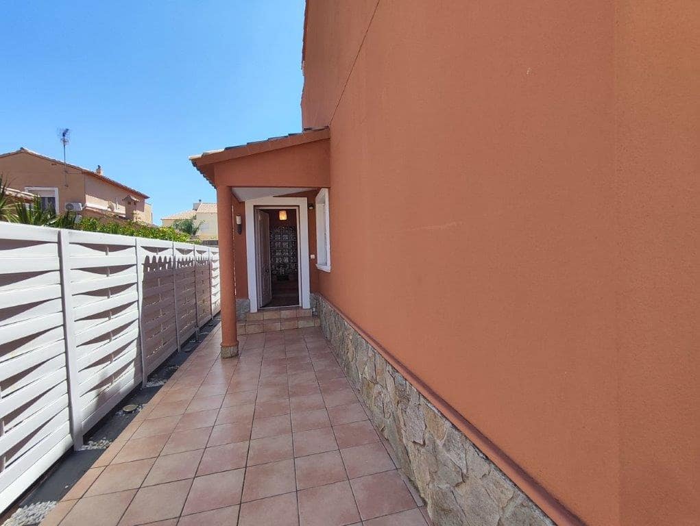 3 Zimmer Villa zu verkaufen in Denia mit Pool Garage - 495.000 € (Ref: 10101062)