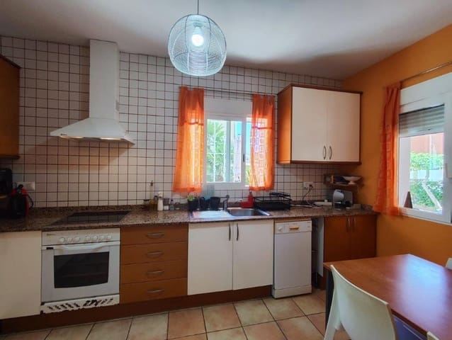 3 Zimmer Villa zu verkaufen in Dénia mit Pool Garage - 495.000 € (Ref: 10101062)