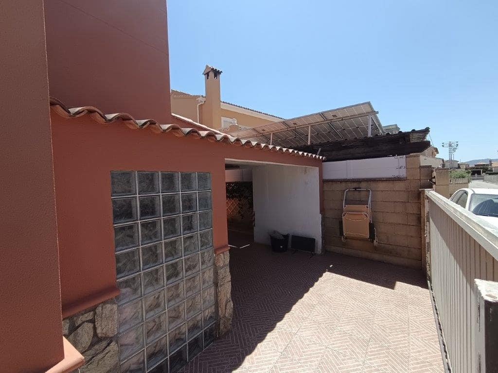 3 Zimmer Villa zu verkaufen in Denia mit Pool Garage - 495.000 € (Ref: 10101062)