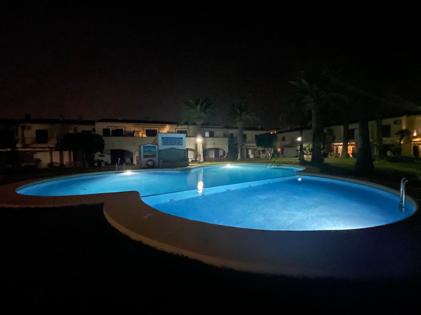 2 soveværelse Rækkehus til salg i Denia med swimmingpool - € 369.000 (Ref: 10136521)