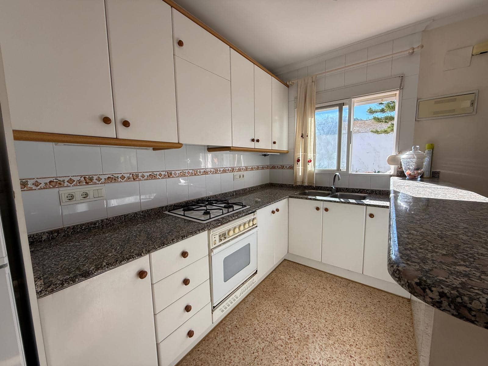 Finca/Casa Rural de 6 habitaciones en Dénia en venta con piscina garaje - 950.000 € (Ref: 9665493)