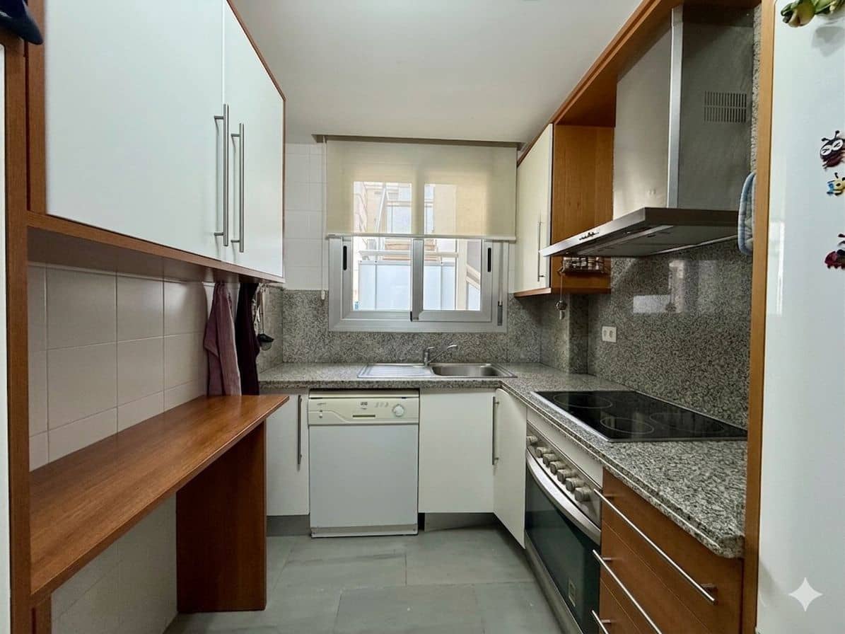 2 bedroom Apartment for sale in Denia with pool garage - € 298,000 (Ref: 9821016)