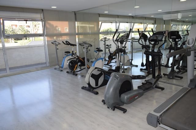 2 bedroom Apartment for sale in Dénia with pool garage - € 298,000 (Ref: 9821016)