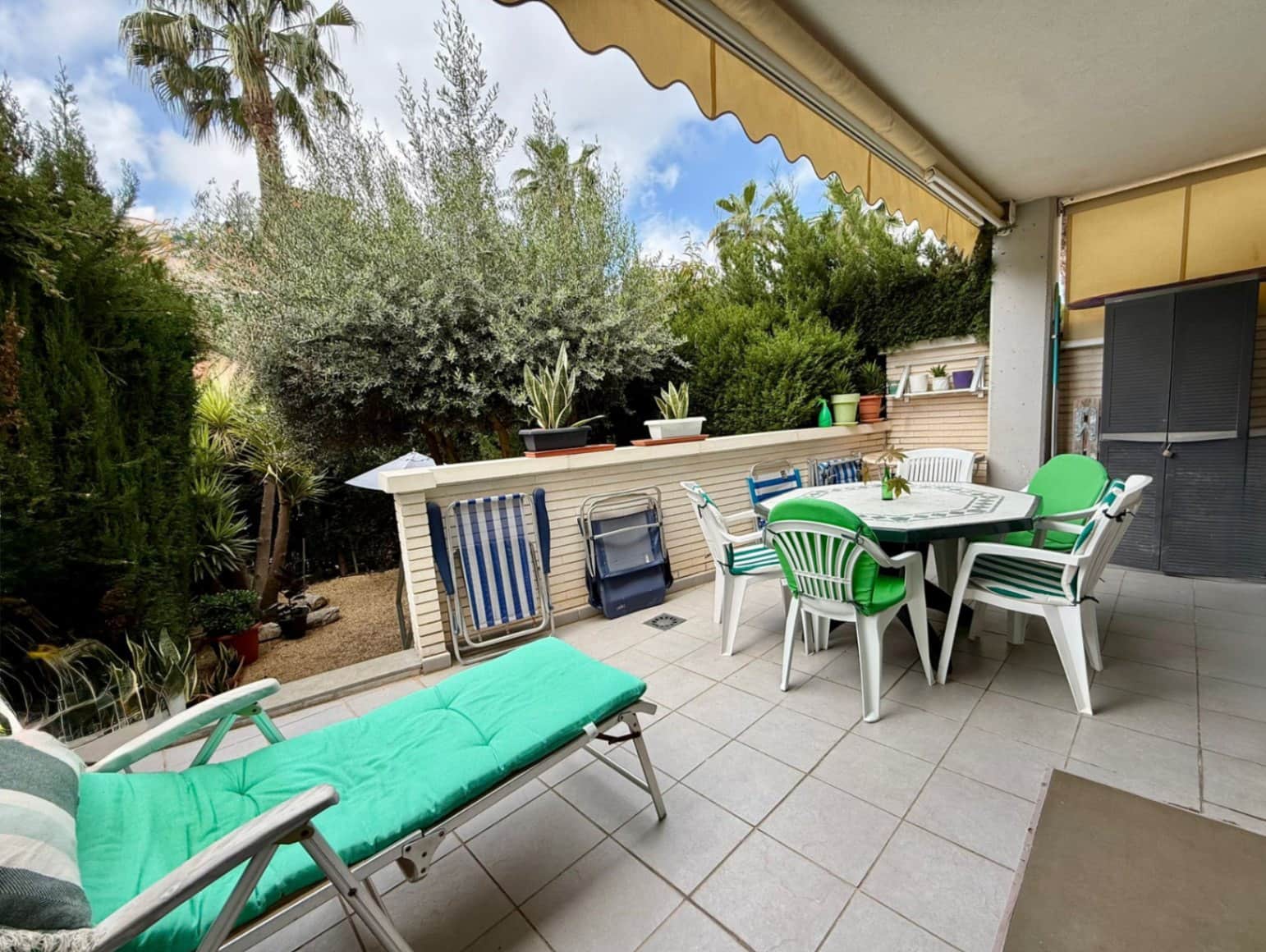 2 bedroom Apartment for sale in Denia with pool garage - € 298,000 (Ref: 9821016)
