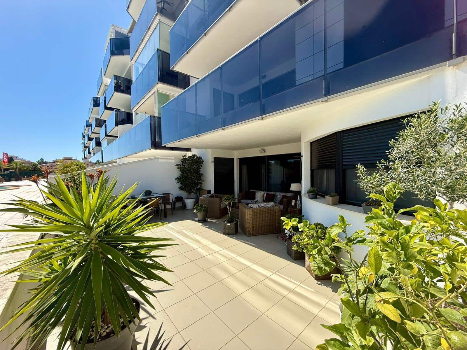 2 bedroom Apartment for sale in Denia with pool garage - € 360,000 (Ref: 9854566)