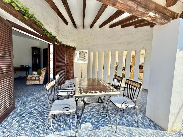 2 sovrum Villa till salu i Dénia med pool garage - 490 000 € (Ref: 9861235)