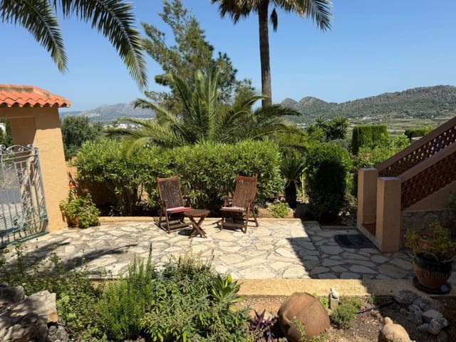 2 sypialnia Willa na sprzedaż w Pedreguer z basenem garażem - 495 000 € (Ref: 9909350)