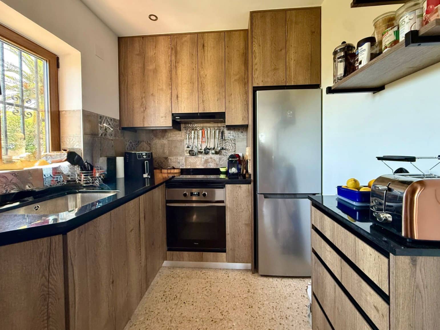2 sypialnia Willa na sprzedaż w Pedreguer z basenem garażem - 495 000 € (Ref: 9909350)