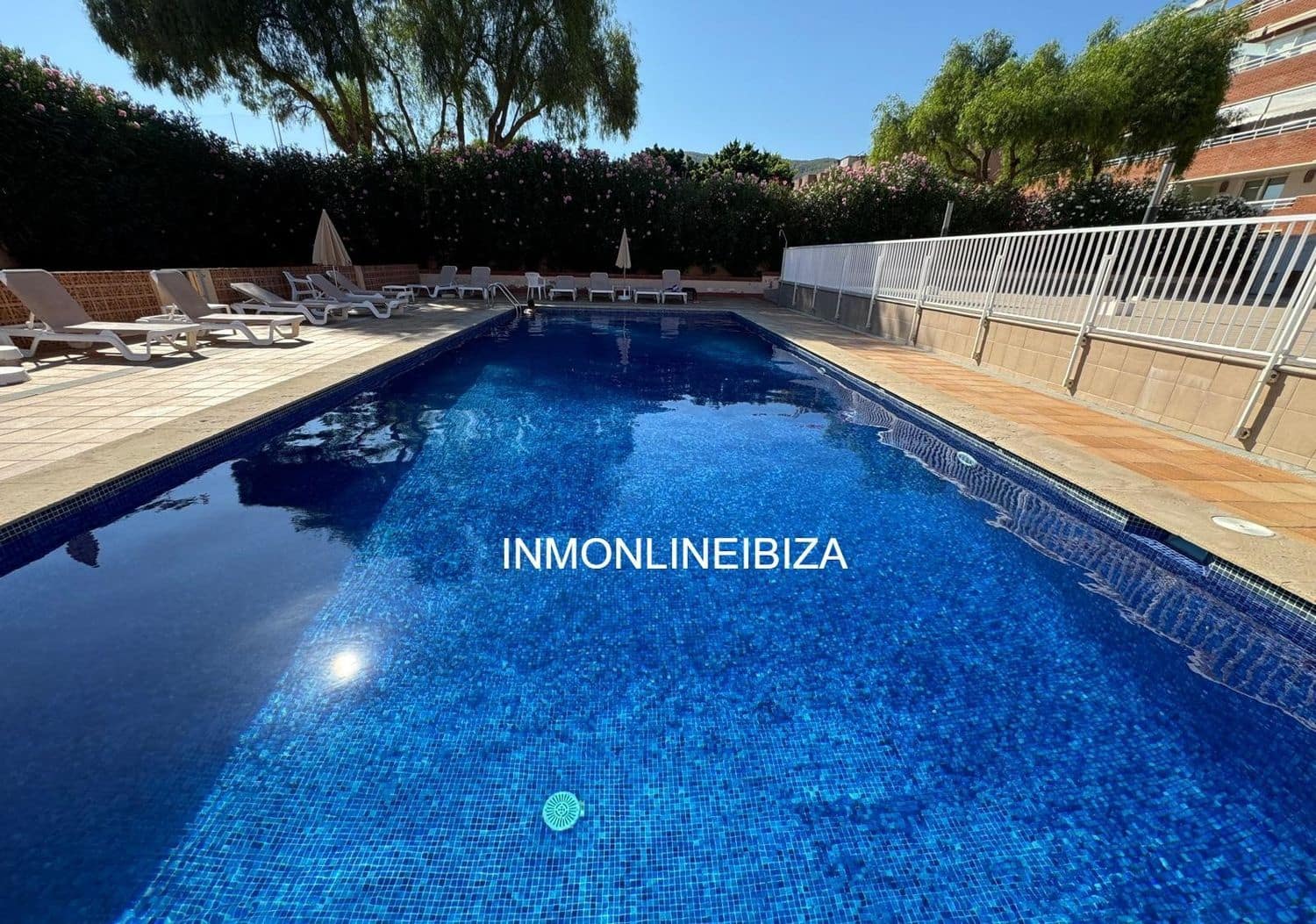 3 sovrum Lägenhet till salu i Ibiza stad med pool garage - 830 000 € (Ref: 10007107)