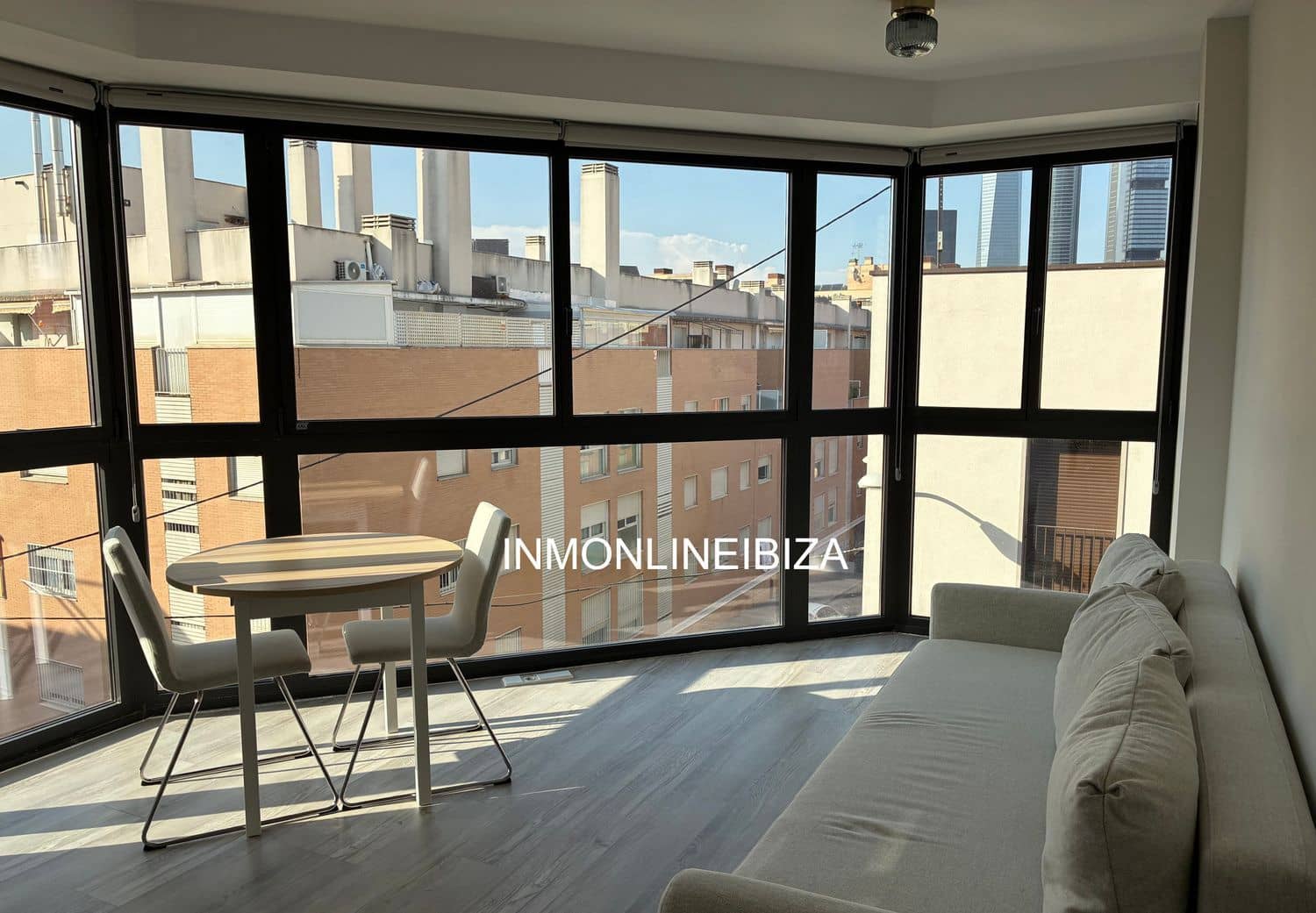 2 soveværelse Lejlighed til leje i Madrid by med garage - € 1.800 (Ref: 10040252)