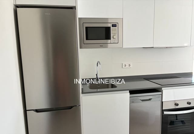 2 slaapkamer Appartement te huur in Almenara, Madrid stad met garage - € 1.800 (Ref: 10040252)