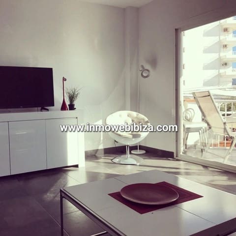 1 soveværelse Lejlighed til salg i Sant Antoni de Portmany med garage - € 395.000 (Ref: 10077374)