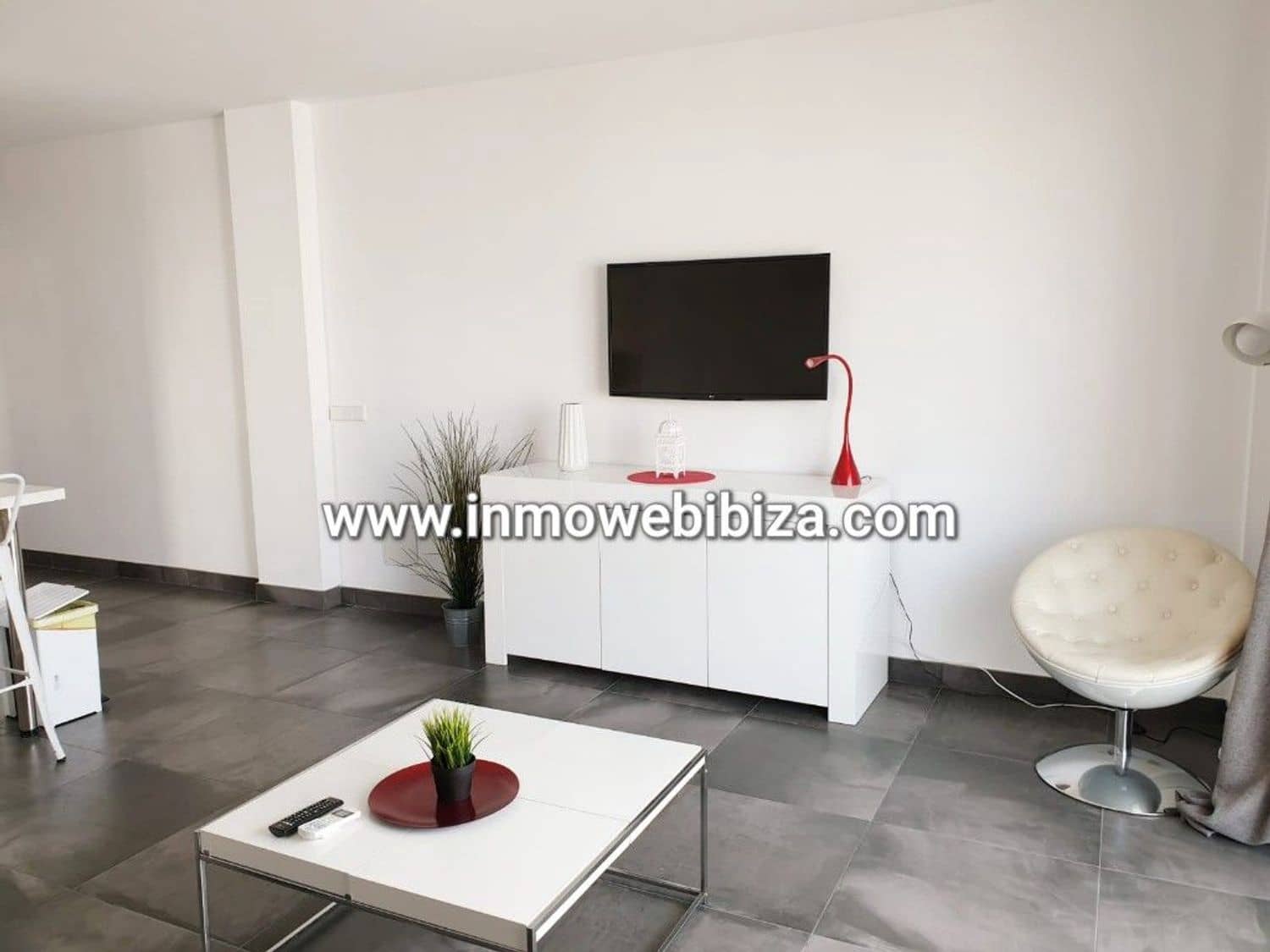 1 soveværelse Lejlighed til salg i Sant Antoni de Portmany med garage - € 395.000 (Ref: 10077374)