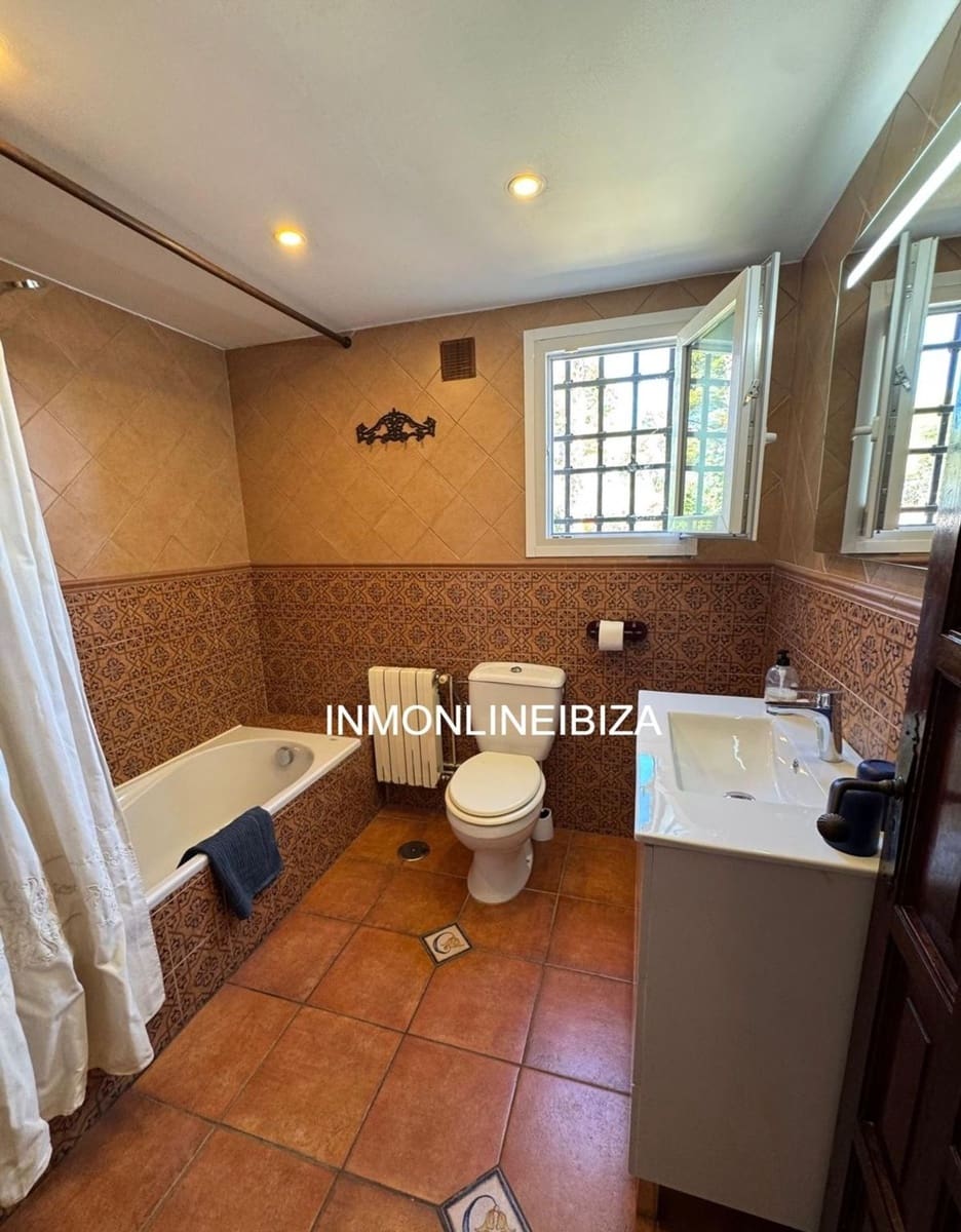 4 soverom Villa til leie i Alfaz del Pi / L'Alfas del Pi med svømmebasseng garasje - € 2 400 (Ref: 10108690)