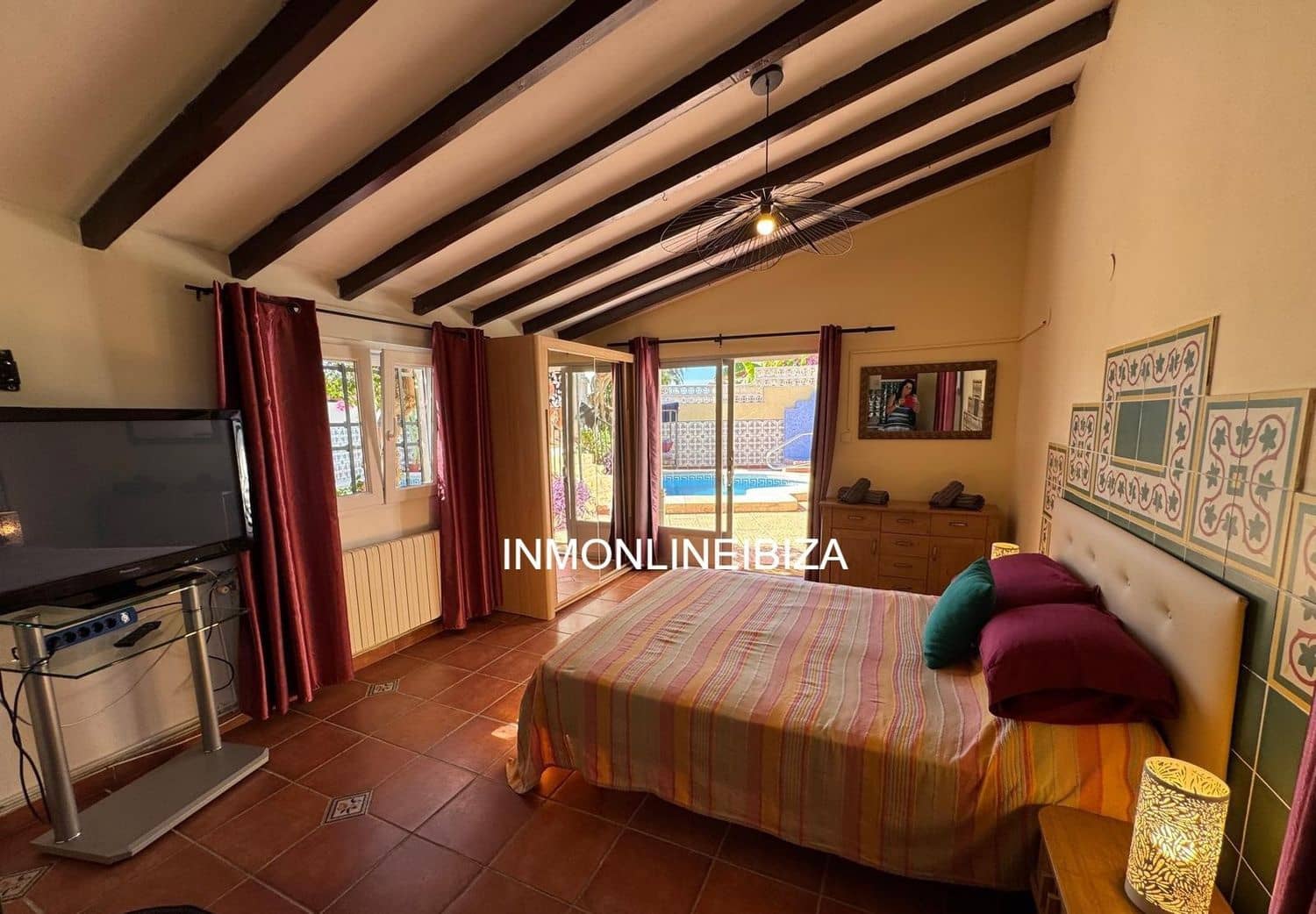 4 soverom Villa til leie i Alfaz del Pi / L'Alfas del Pi med svømmebasseng garasje - € 2 400 (Ref: 10108690)