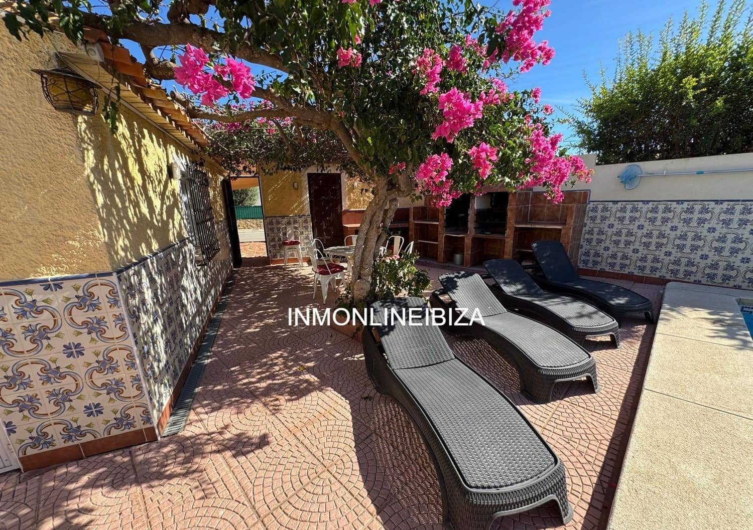 4 soverom Villa til leie i Alfaz del Pi / L'Alfas del Pi med svømmebasseng garasje - € 2 400 (Ref: 10108690)