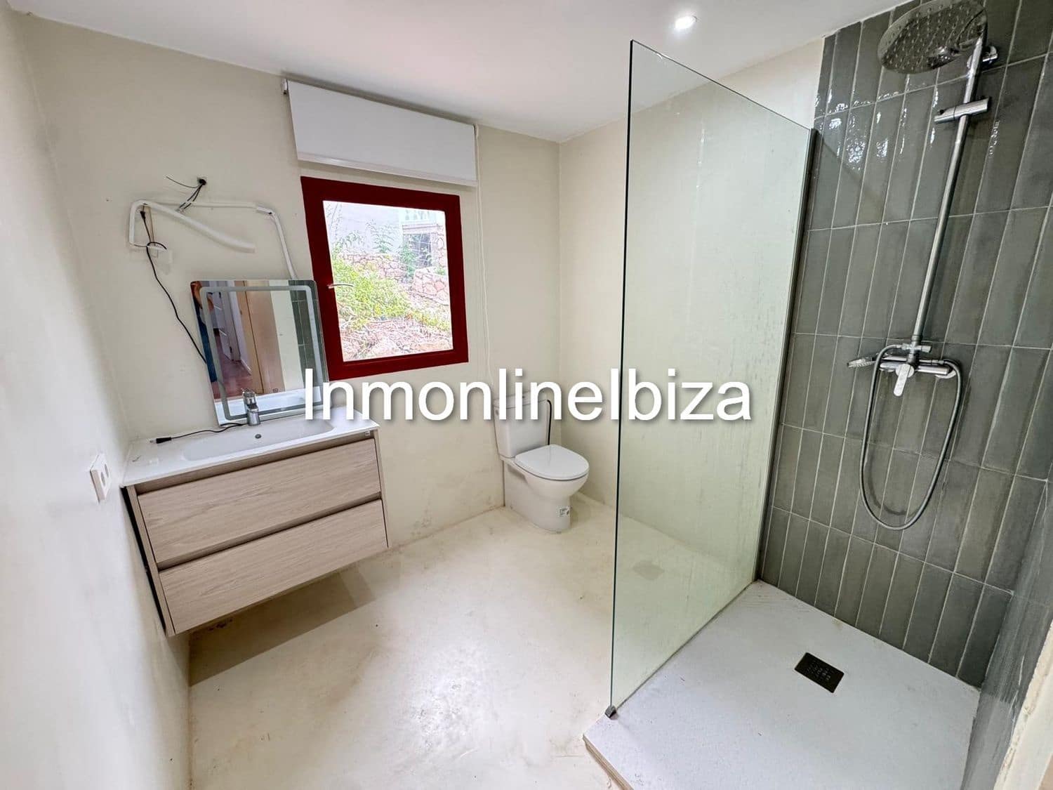 3 bedroom Villa for rent in Sant Antoni de Portmany with garage - € 2,600 (Ref: 10127644)