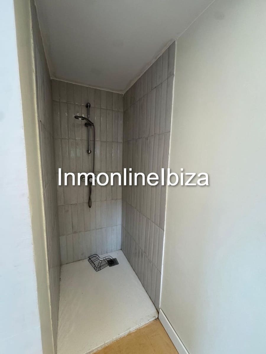 3 bedroom Villa for rent in Sant Antoni de Portmany with garage - € 2,600 (Ref: 10127644)