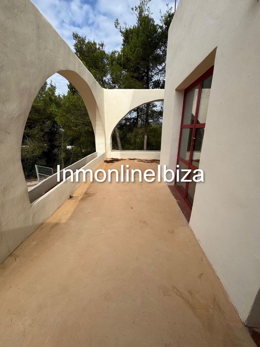 3 bedroom Villa for rent in Sant Antoni de Portmany with garage - € 2,600 (Ref: 10127644)