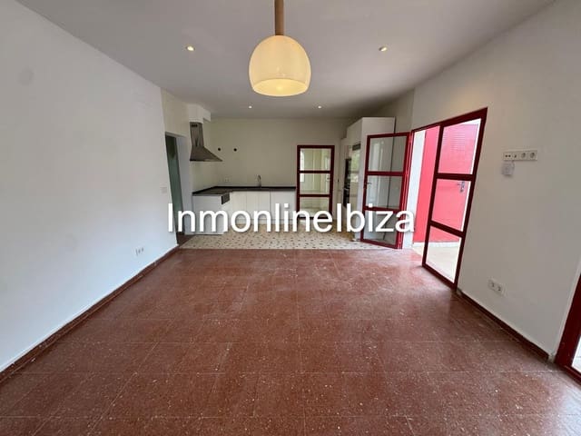 3 slaapkamer Villa te huur in Sant Antoni de Portmany met garage - € 2.600 (Ref: 10127644)