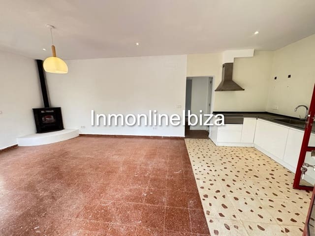 3 slaapkamer Villa te huur in Sant Antoni de Portmany met garage - € 2.600 (Ref: 10127644)