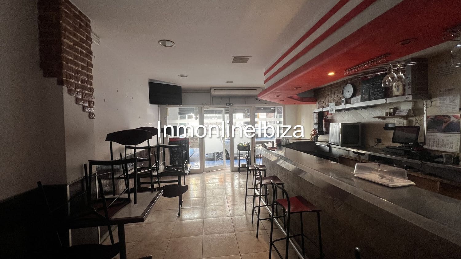 Kaupallinen myytävänä paikassa Ibiza kaupunki - 420 000 € (Ref: 10131150)