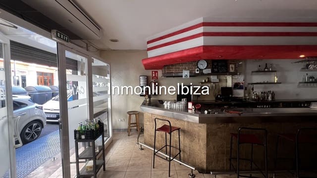 Kaupallinen myytävänä paikassa Ibiza kaupunki - 420 000 € (Ref: 10131150)