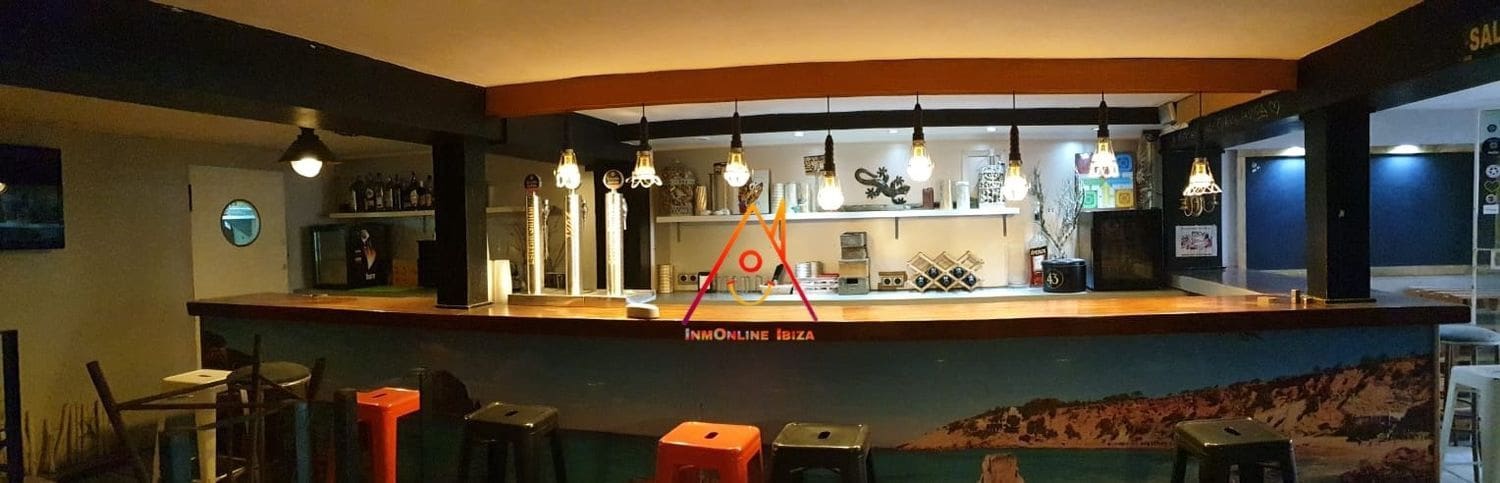 Commercieel te koop in Ibiza dorp - € 325.000 (Ref: 4190155)