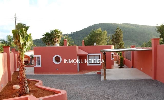 Villa/Maison de 2 chambres à louer à San Jose / Sant Josep de Sa Talaia avec piscine garage - 3 000 € (Ref: 4557326)