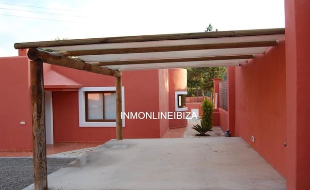 Villa/Maison de 2 chambres à louer à San Jose / Sant Josep de Sa Talaia avec piscine garage - 3 000 € (Ref: 4557326)