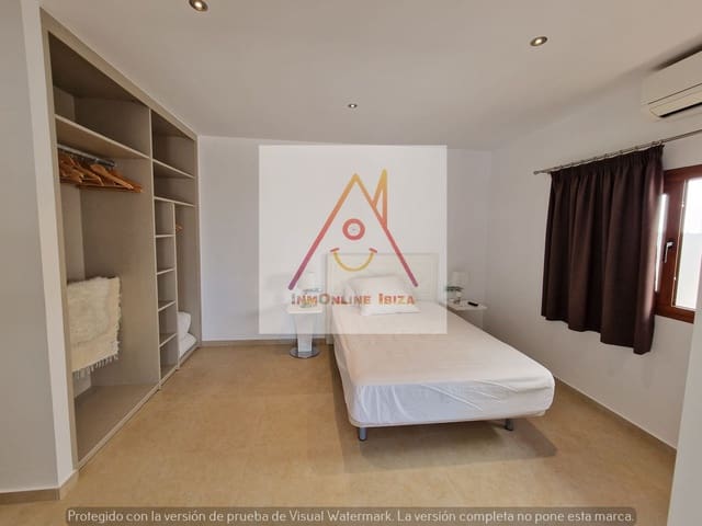 2 bedroom Townhouse for rent in Sant Llorenç de Balafia, Sant Joan de Labritja with garage - € 2,000 (Ref: 6869038)