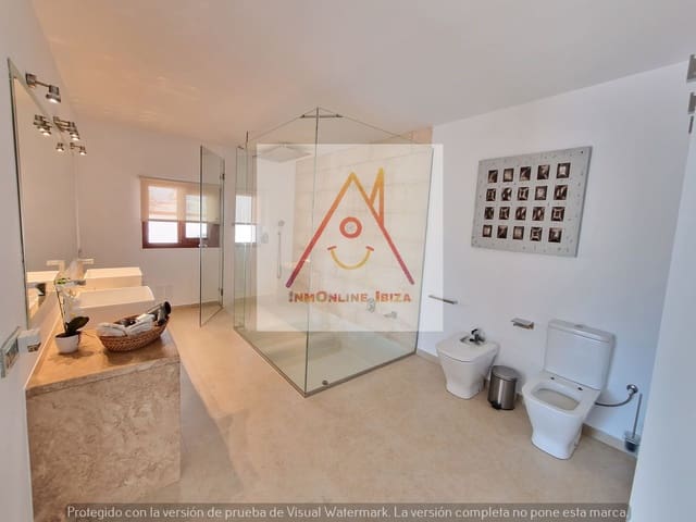 2 bedroom Townhouse for rent in Sant Llorenç de Balafia, Sant Joan de Labritja with garage - € 2,000 (Ref: 6869038)