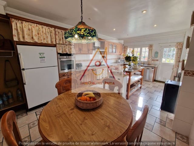 4 bedroom Villa for sale in Tárbena with garage - € 480,000 (Ref: 7226302)