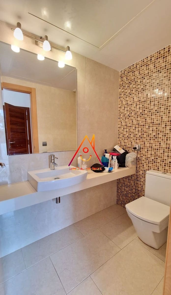 Maison de Ville de 3 chambres à louer à Santa Gertrudis de Fruitera avec piscine garage - 4 000 € (Ref: 7715024)