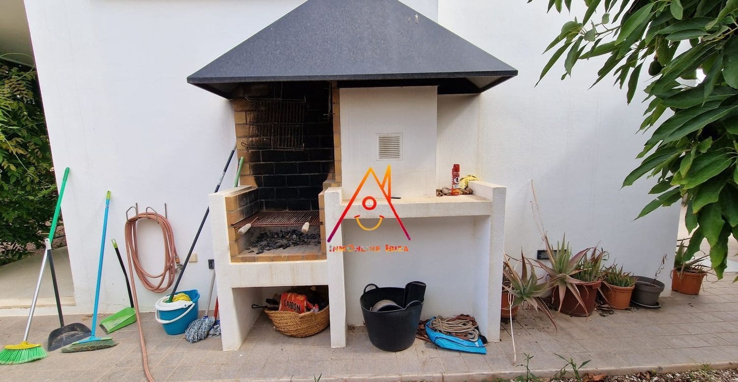 Maison de Ville de 3 chambres à louer à Santa Gertrudis de Fruitera avec piscine garage - 4 000 € (Ref: 7715024)