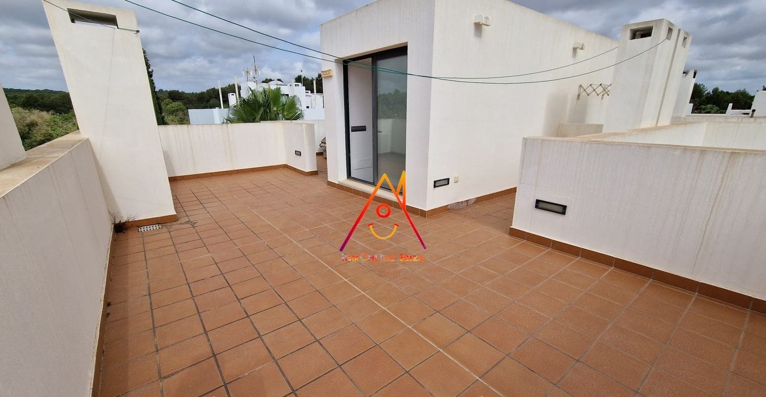 Maison de Ville de 3 chambres à louer à Santa Gertrudis de Fruitera avec piscine garage - 4 000 € (Ref: 7715024)