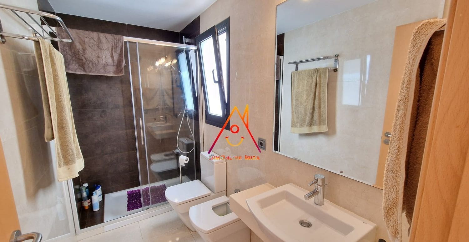 Maison de Ville de 3 chambres à louer à Santa Gertrudis de Fruitera avec piscine garage - 4 000 € (Ref: 7715024)