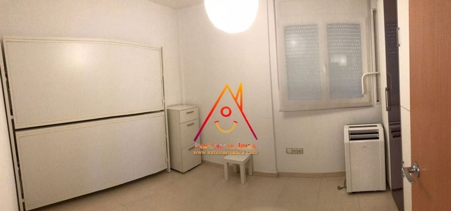 2 makuuhuone Huoneisto vuokrattavana paikassa San Jose / Sant Josep de Sa Talaia mukana uima-altaan 
autotalli - 1 200 € (Ref: 8168347)